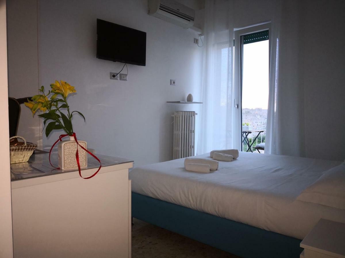 Dimore Pietrapenta Apartments, Suites & Rooms - Via Lucana 223, Via Piave 23, Via Chiancalata 16 Matera Exterior foto